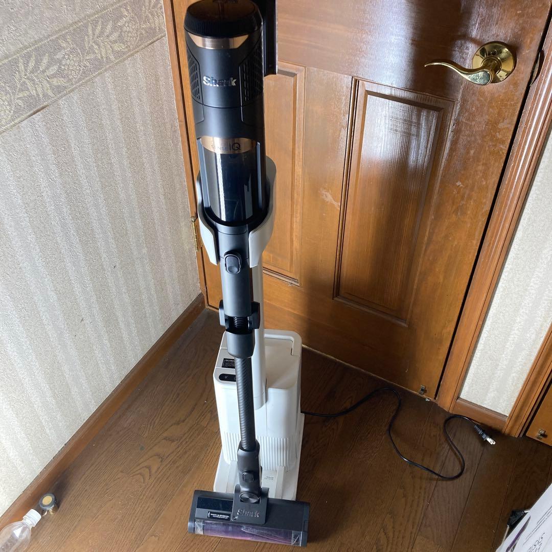 Shark IQ スティッククリーナー IW3241JBK