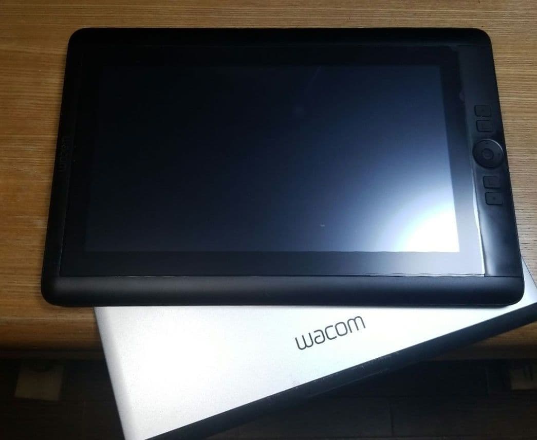 ワコム　液晶ペンタブレット　DTH-1300/K0　Touch/PEN両用