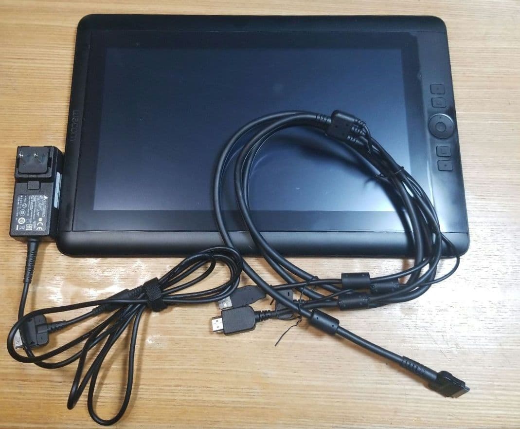 ワコム　液晶ペンタブレット　DTH-1300/K0　Touch/PEN両用