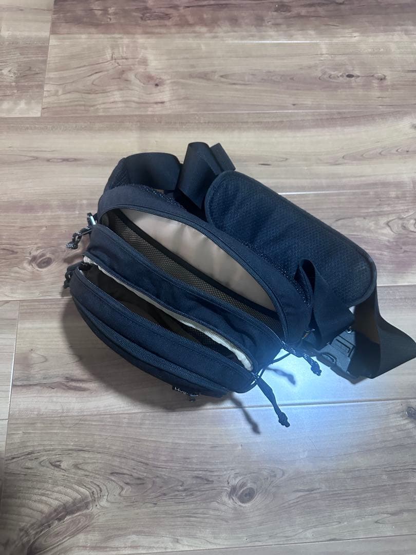 Hugoo 2WAY抱っこひも ブラック×ミルクティーベージュ