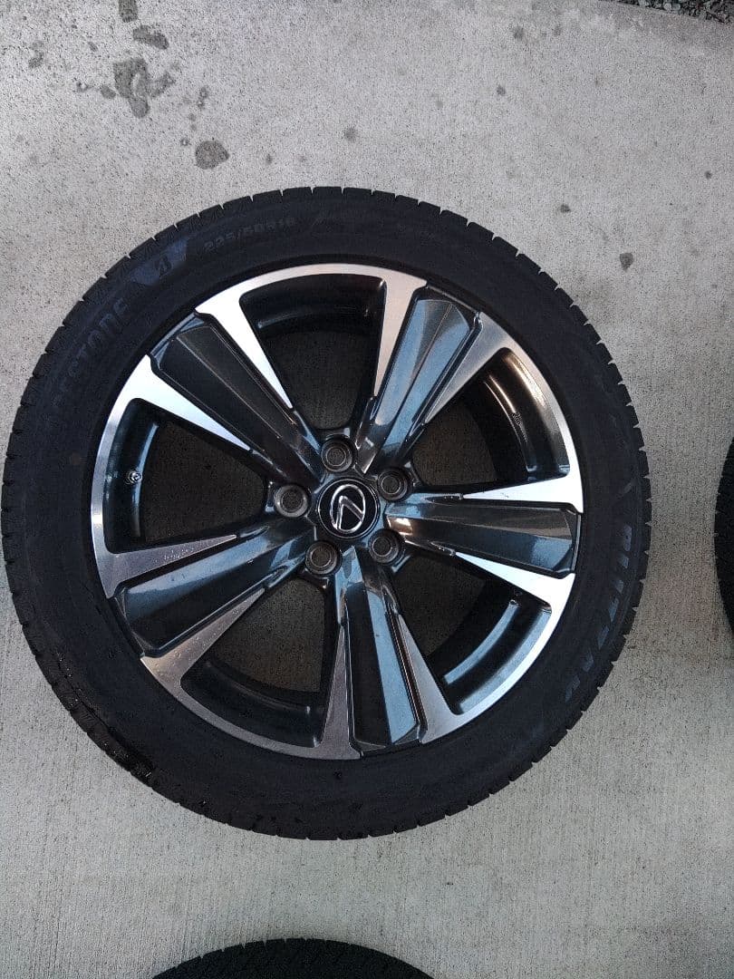 Lexus UX純正18インチ ホイールセットバージョンL ブリジストンVRX3