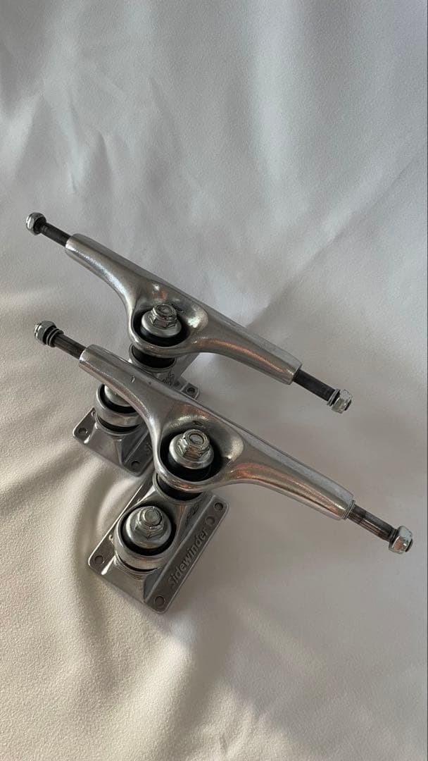 激レア！スケボー トラックGULLWING SIDEWINDER1 【送料無料】