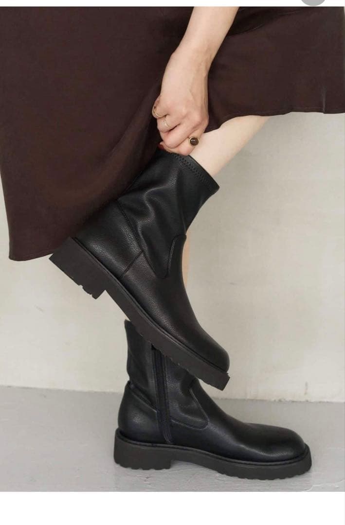 LE TALON 3.5cmトラックソールフィットショートブーツ　Mサイズ