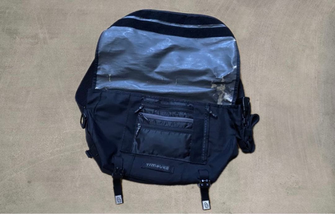 メッセンジャーバッグ　ティンバックツー