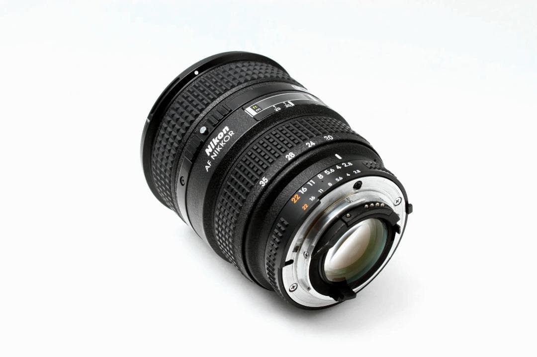 Nikon AF Nikkor 20-35mm F2.8 D 広角ズームレンズ