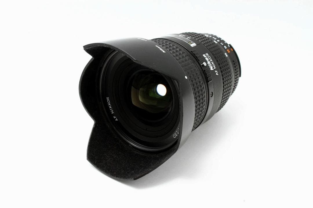 Nikon AF Nikkor 20-35mm F2.8 D 広角ズームレンズ