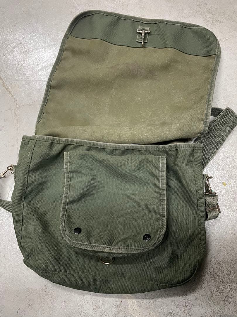 90s 古着　メッセンジャーバック　ショルダーバック　ミリタリー　軍物