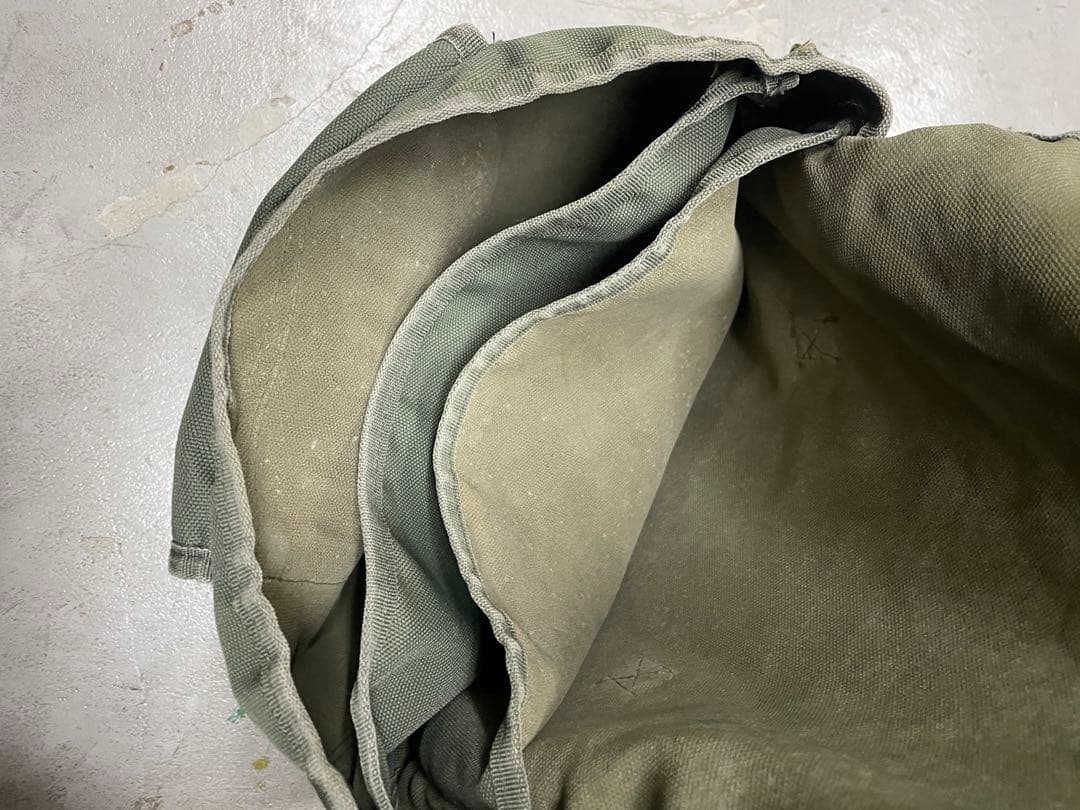 90s 古着　メッセンジャーバック　ショルダーバック　ミリタリー　軍物
