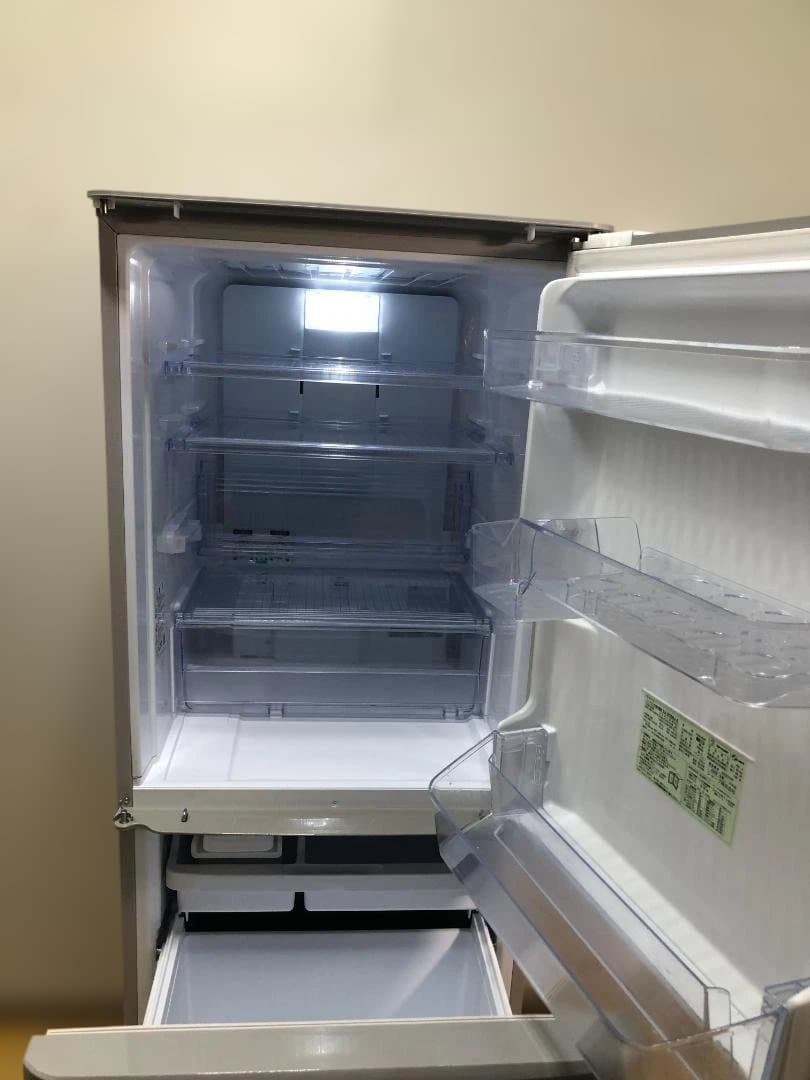 送料無料 美品 シャープ 冷蔵庫 2022年製 SJ-W356J 251123