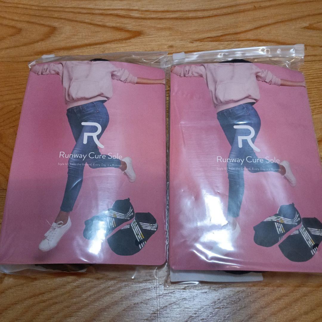 Runway Cure Sole ブラックソックス Lサイズ 2足セット