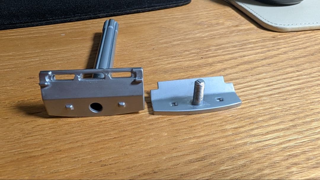 Parker SoloEdge と VAR　両刃カミソリ