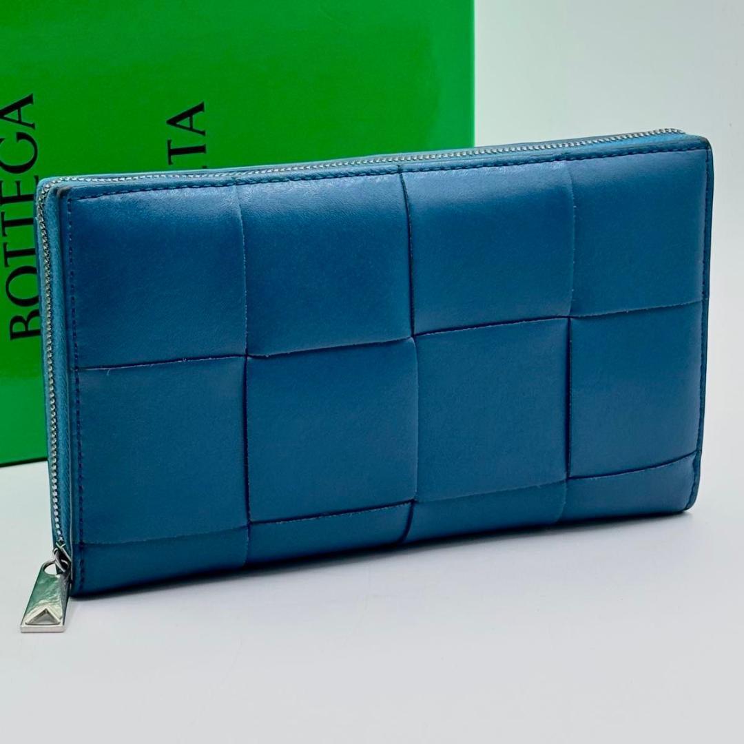 極美品 ボッテガヴェネタ 箱袋付属 カセット ラウンドファスナー 長財布 ブルー