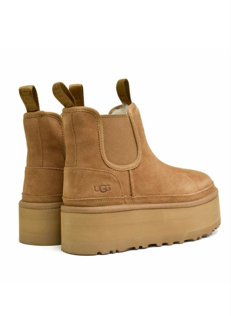 UGG プラットフォームブーツ チェスナット　厚底　6