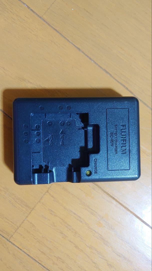 【FUJIFILM】 X20 シルバー デジタルカメラ FX-X20S