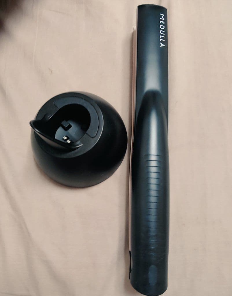 メデュラ 超音波ヘアアイロン