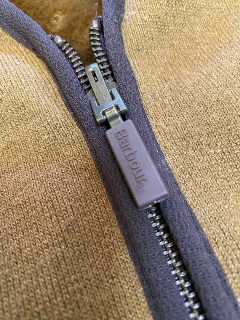 Barbour フロントジップ ファー ライナー ベスト 42