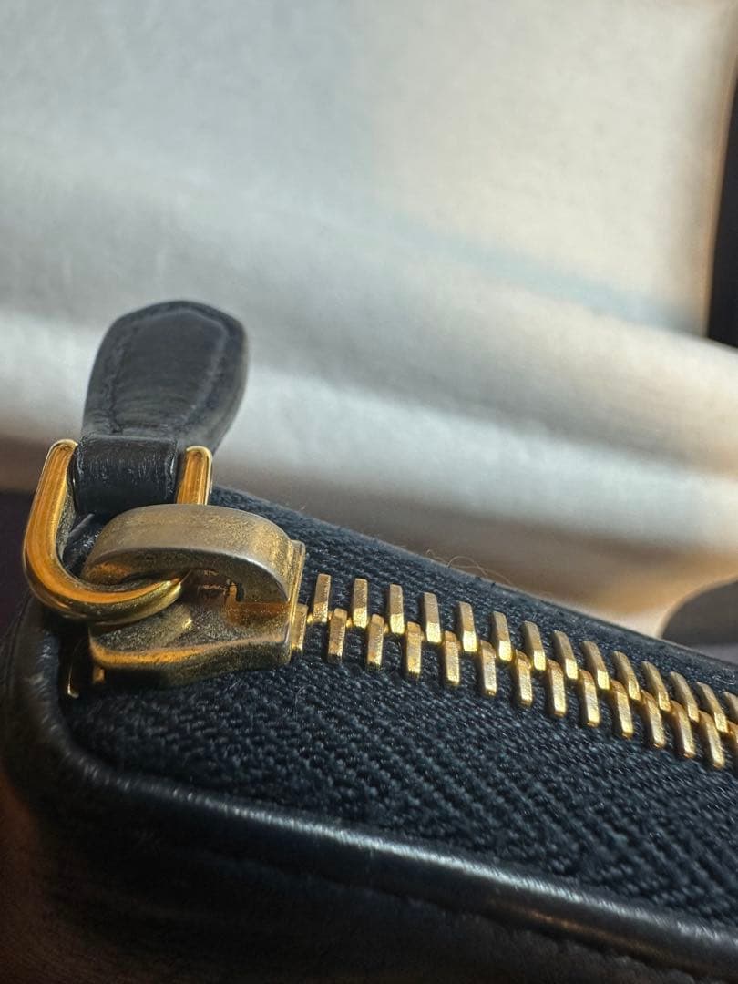 PRADA 美品　ヴィテログレイン 長財布　ギャランティー有り