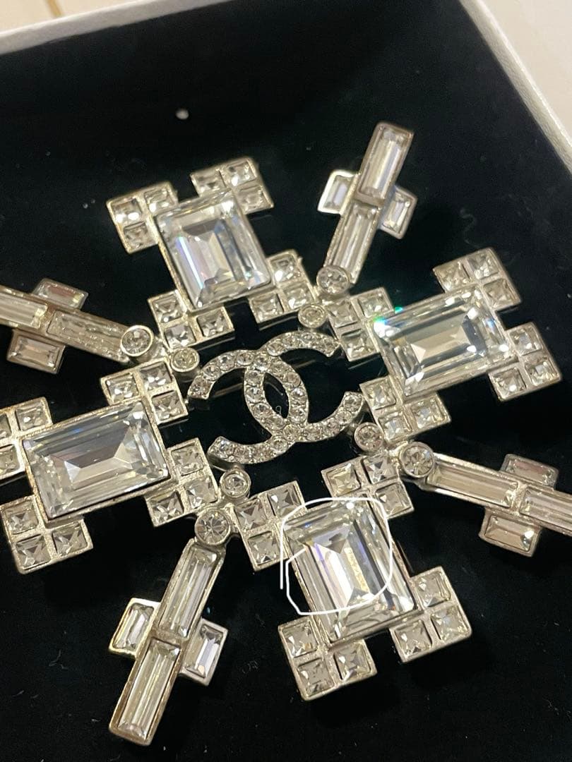 CHANEL シャネル　稀少ブローチ