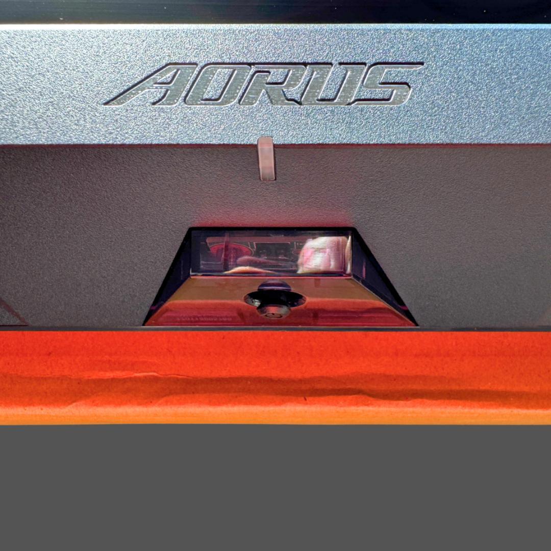 ディスプレイ・モニター本体 GIGABYTE AORUS FV43U Gaming Monitor