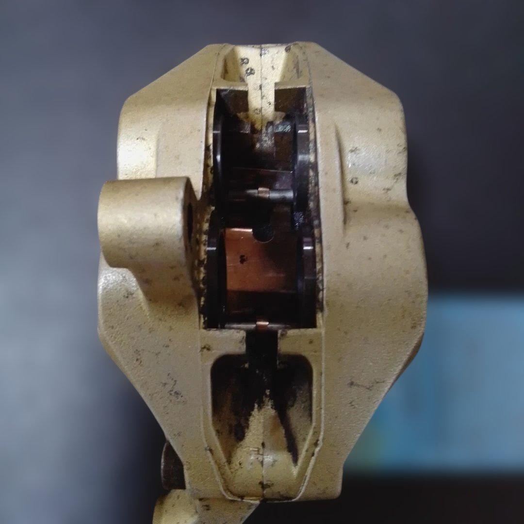 xjr1300 1998年 RP01 純正ブレンボキャリパー パット付