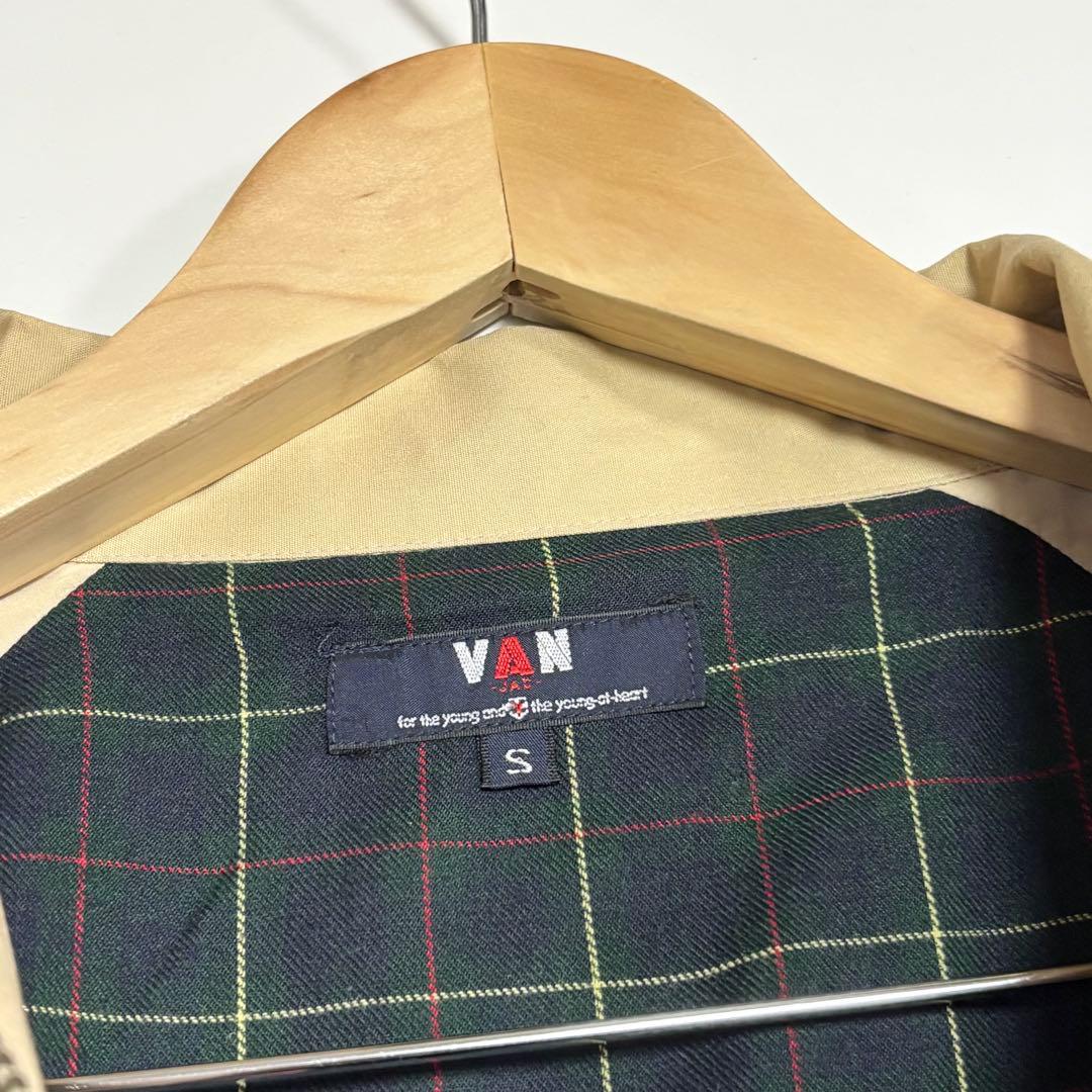 グッチ VAN バン ヂャケット　ベージュ系スイングトップ　ハリントンジャ