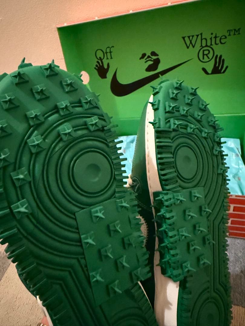 Off-White Air Jordan 1 グリーン