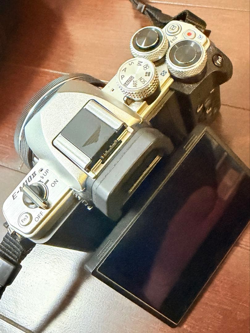 Olympus OM-D E-M10 mark2ミラーレス一眼