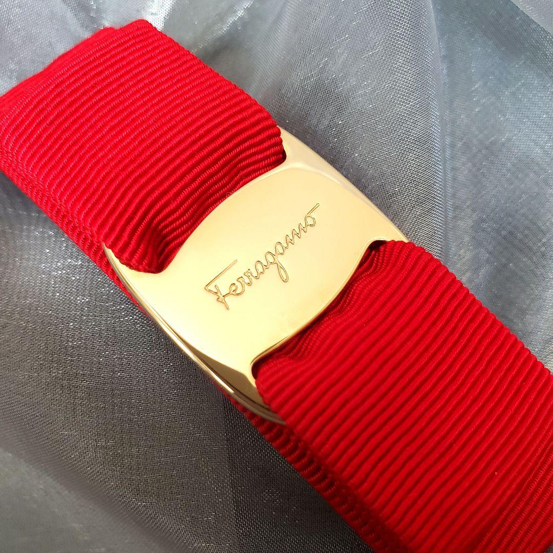 【極美品】フェラガモ ヴァラ バレッタ 赤 レッド×ゴールド 即日発送