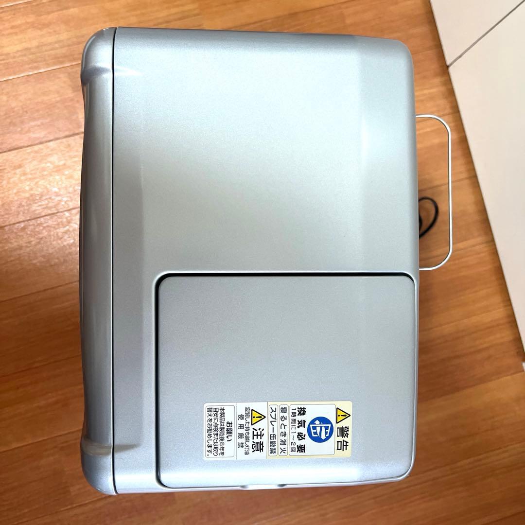 22年製　ダイニチ　9-12畳　石油ファンヒーター