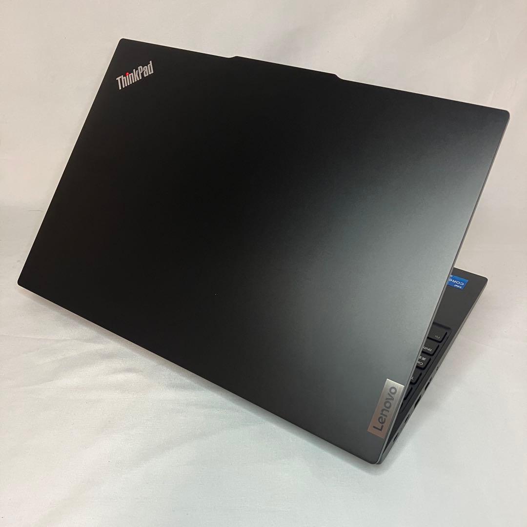 極美品 ThinkPad E16 13世代 16インチ WUXGA office