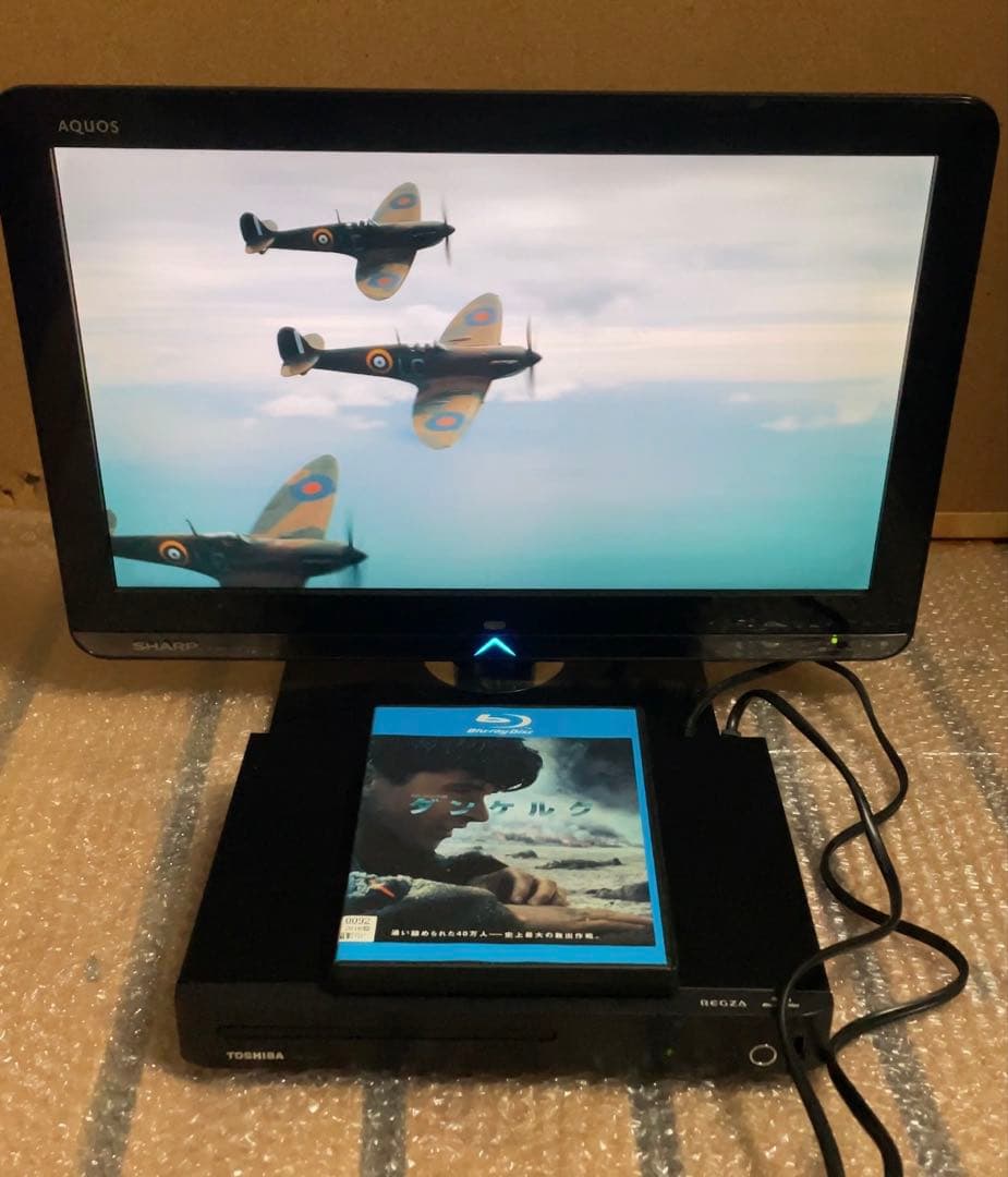 東芝 22年製 据え置き・コンパクト・小型DVD・ブルーレイプレーヤー