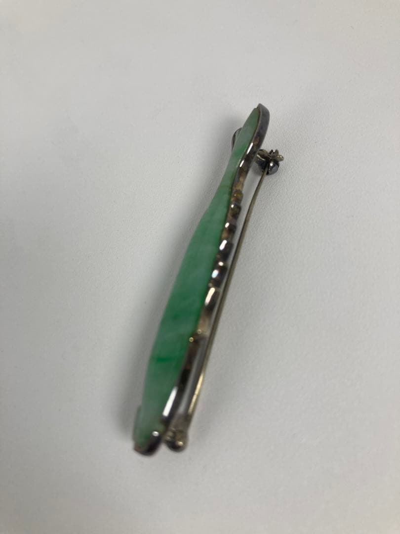 翡翠 珍しい鯉型ブローチ K18 silver刻印 8.19g