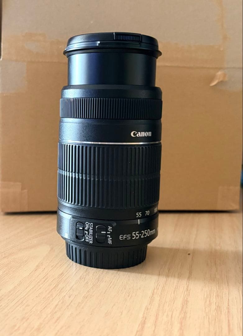 望遠レンズ　Canon EF-S 55-250mm IS