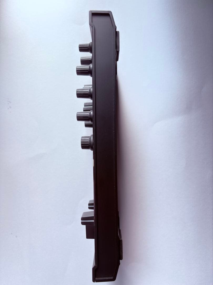 TRAKTOR KONTROL Z1 DJコントローラー 動作確認済 ケース付