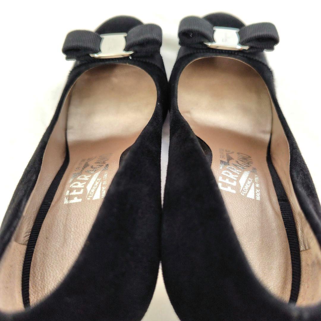 Ferragamo【フェラガモ】ヴァラ カルラ パンプス 黒