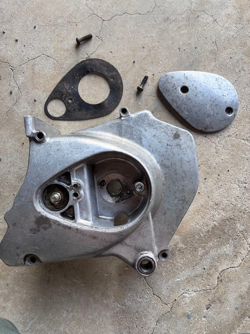 Z1 スプロケットカバー　初期