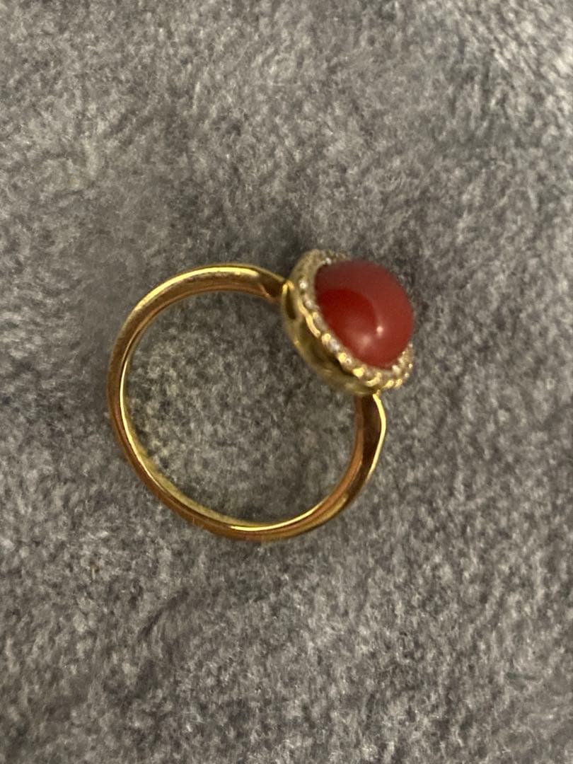 K18 赤い珊瑚ダイヤ リング　18金　ダイヤ0.14