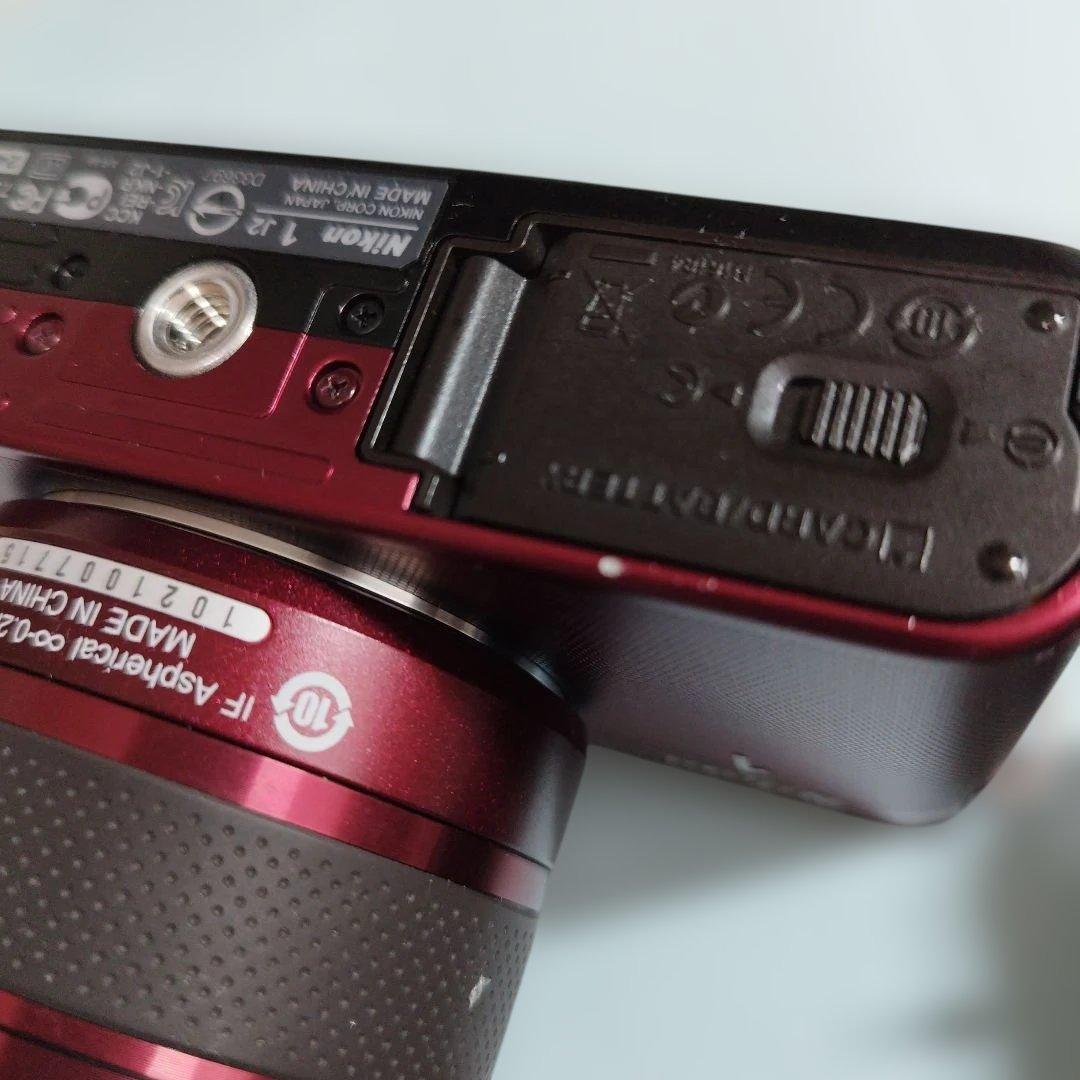 ［訳あり］NIKON1 J2 本体　10-30レンズ+その他　年末年始も発送可能