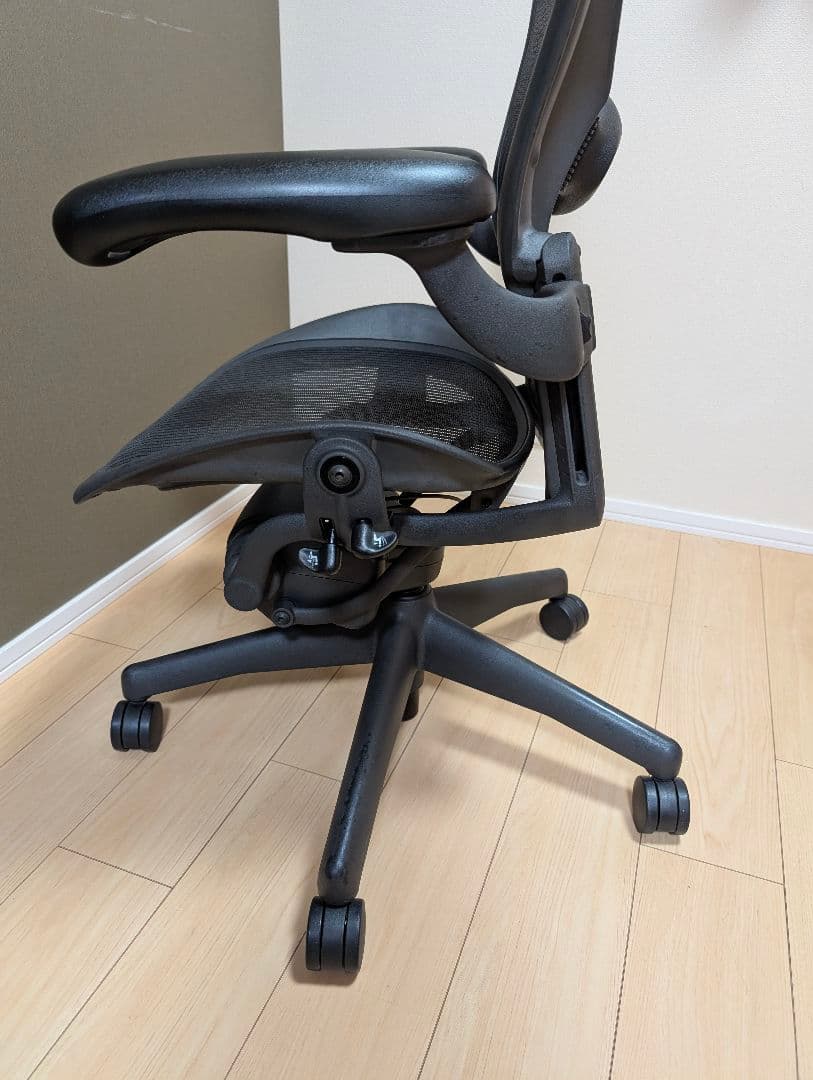 【直接引取価格/配送も可】ハーマンミラー アーロンチェア Bサイズ フル装備