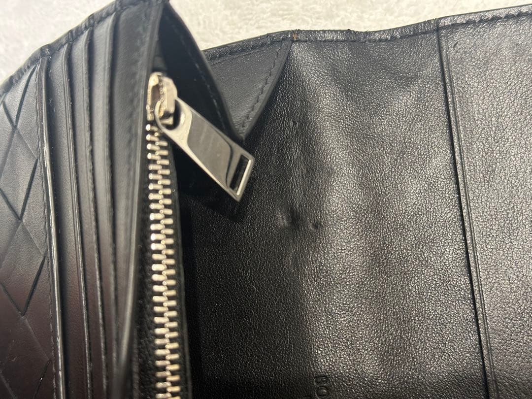 BOTTEGA VENETA ブラックレザー長財布