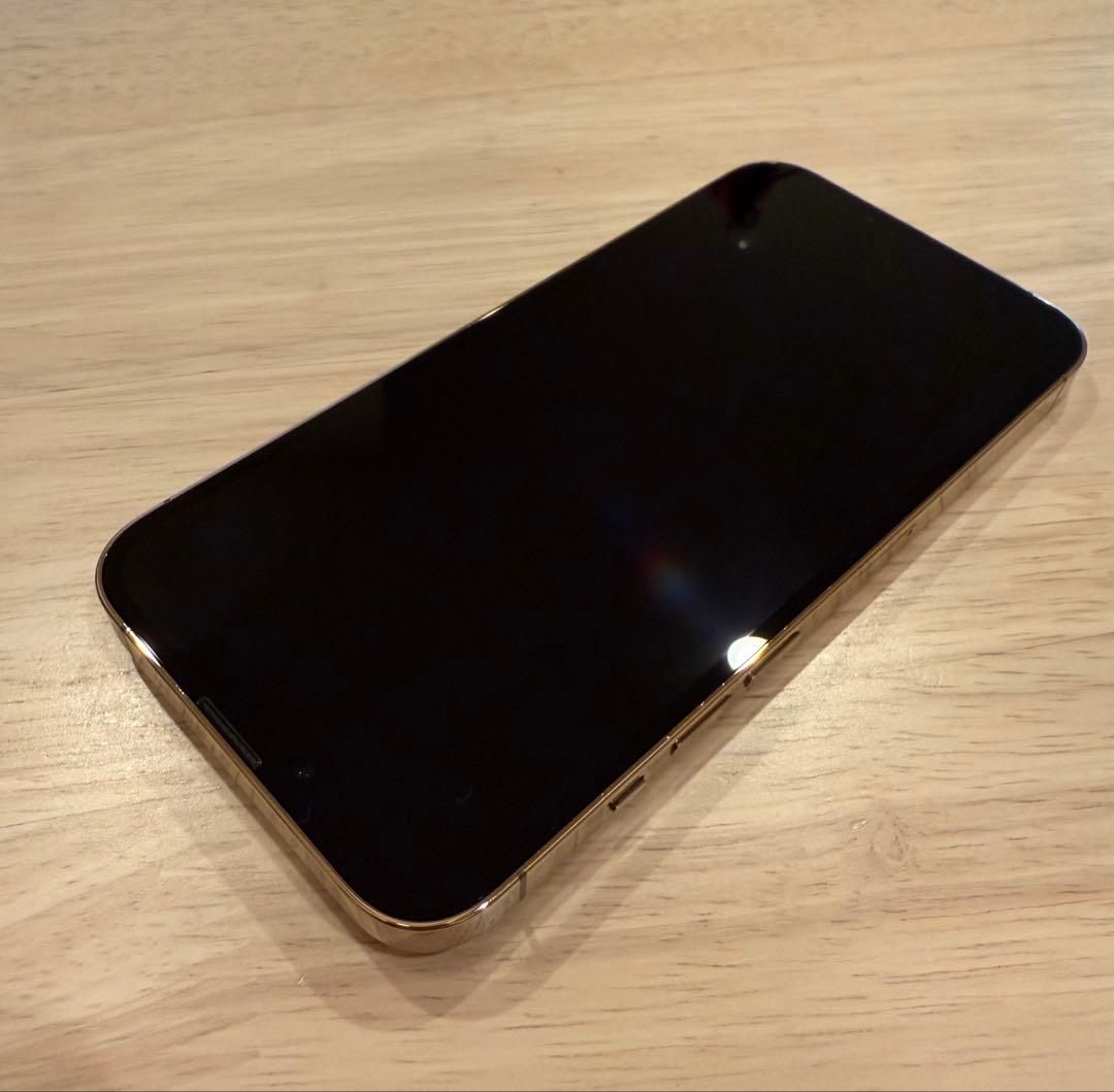 Apple iPhone 13 Pro ゴールド　256GB 箱とケーブルあり