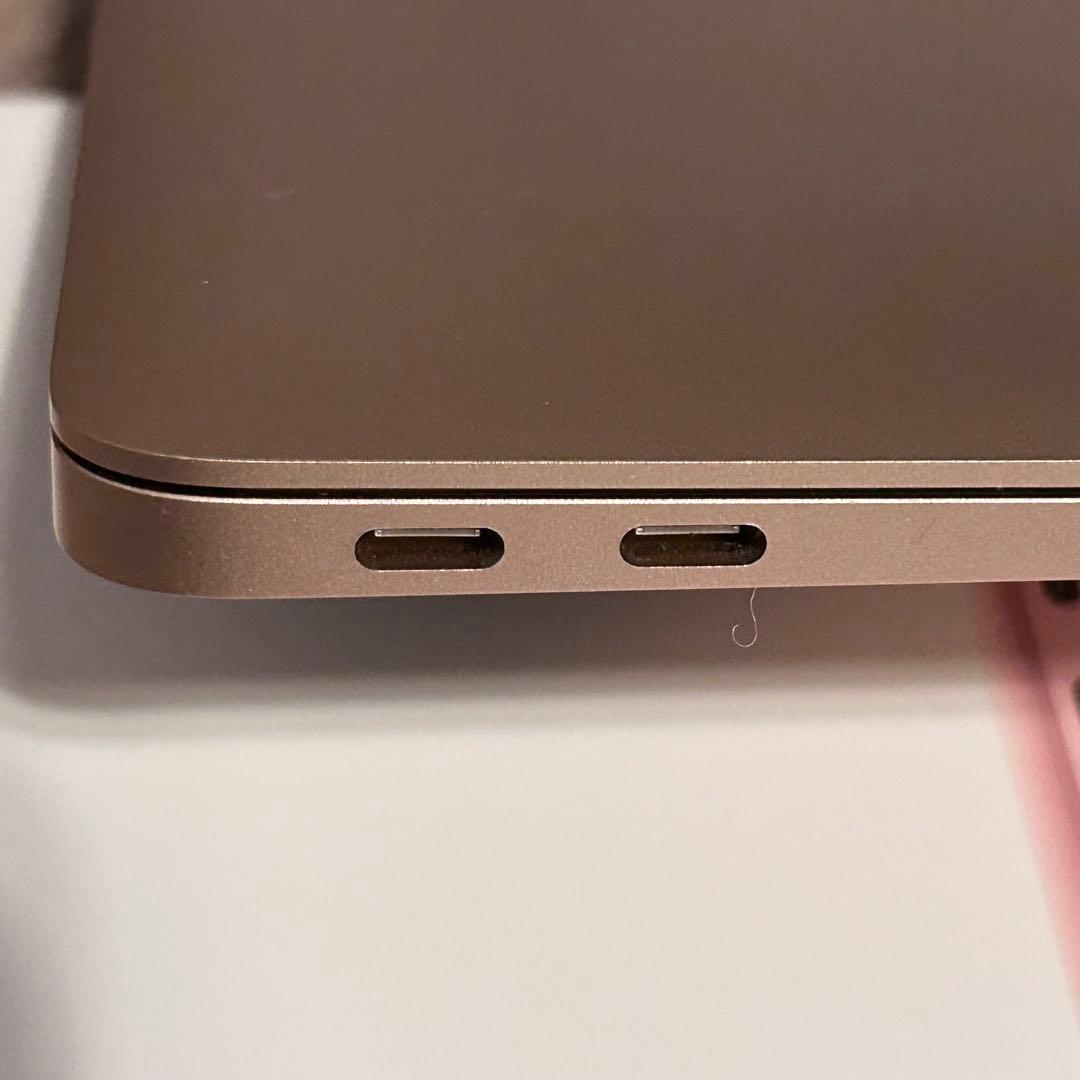 ★美品・MacBook Air 2020 i5 8GB/256GB バッテリー良