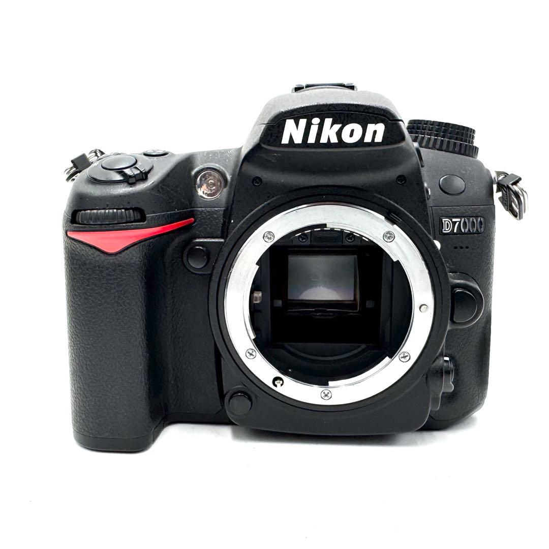 美品 Nikon ニコン D7000 デジタル一眼レフボディ