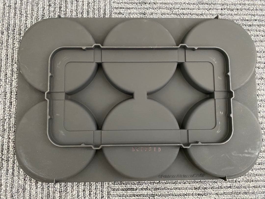 【未使用】BRUNO ポケモンコンパクトホットプレート　イエロー