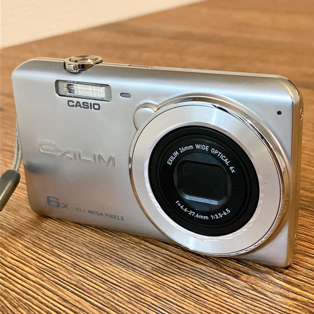 CASIO EXILIM EX-Z770 コンパクトデジタルカメラ　動作確認済