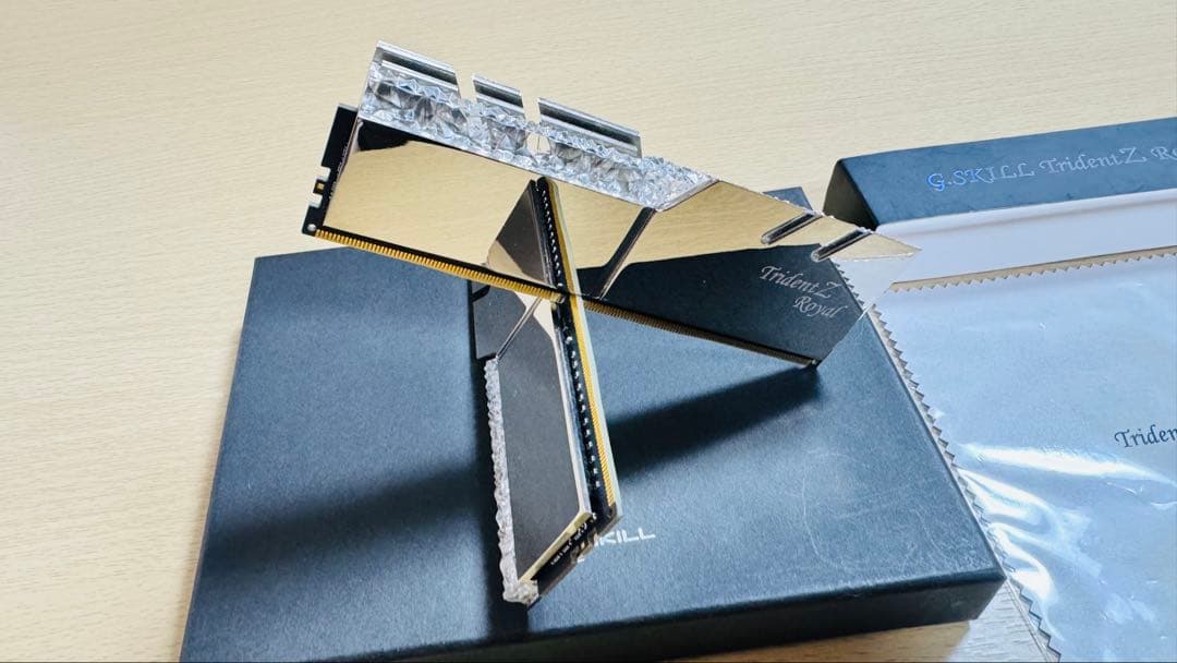 G.SKILL TridentZ  DDR4-4000MHZ8GBｘ2