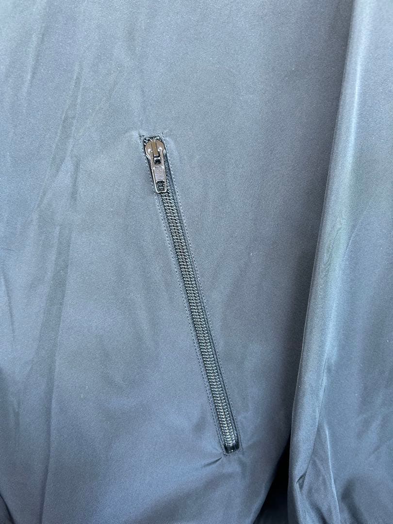 BALENCIAGA 黒 ナイロンジャケット バックプリント　フード収納