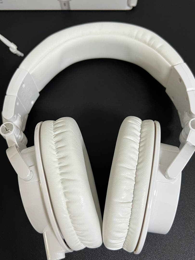 Audio-Technica ATH-M50xホワイトヘッドホン