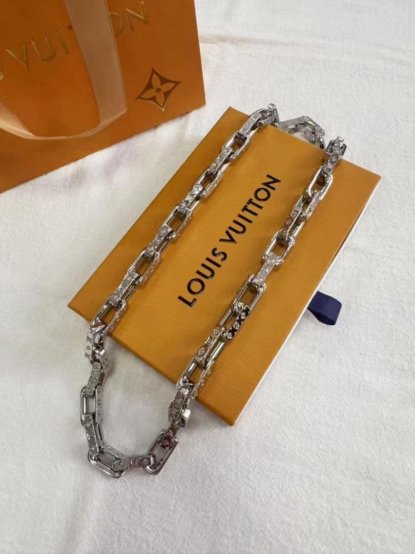 【極美品】 コリエチェーン モノグラム シルバーネックレス