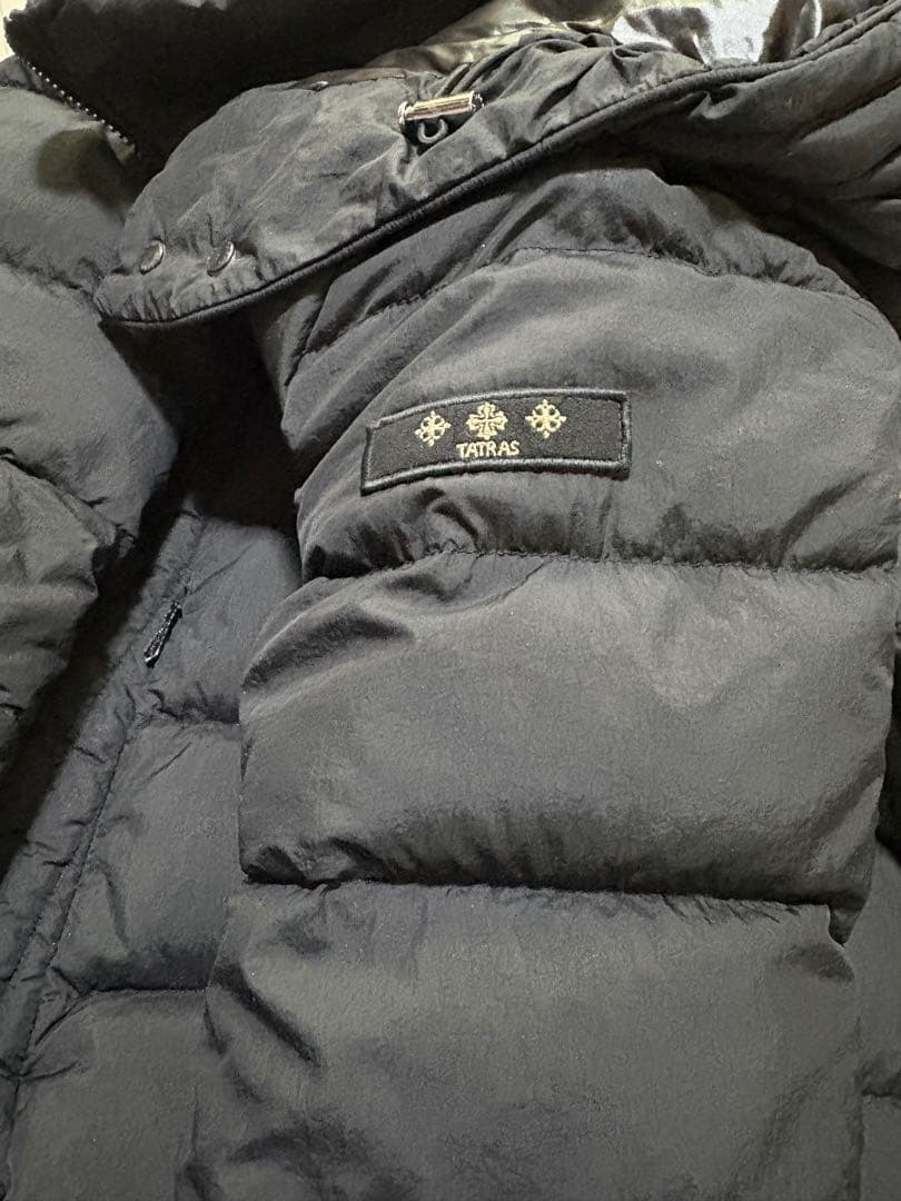 TATRAS ブラック ダウンジャケット LTA16A4496 サイズ03号